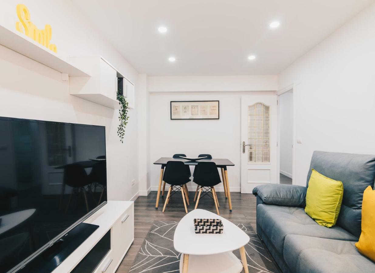 Aiara Apartment By People Rentals Bilbao Bagian luar foto